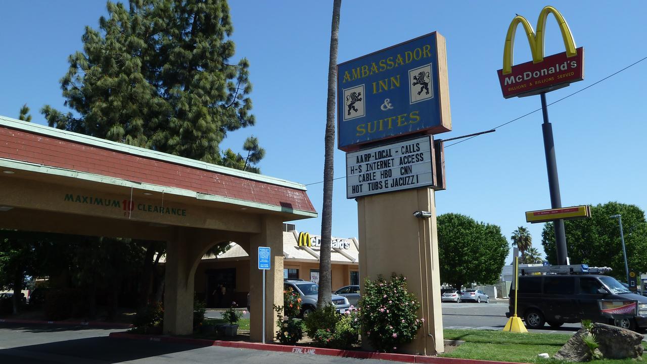 Ambassador Inn Fresno Exterior photo